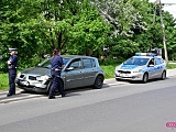 Zderzenie renault z bmw w Dzierżoniowie