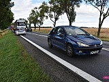 Zderzenie mercedesa i peugeota na ósemce