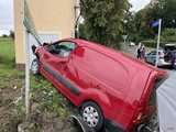 Groźne zderzenie peugeota z citroenem na ósemce w Łagiewnikach