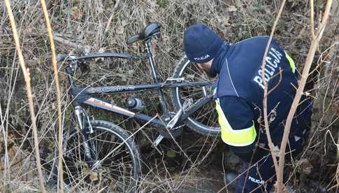 Zderzenie 13-letniego rowerzysty z volskwagenem