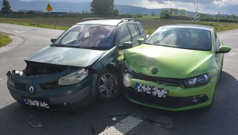 Zderzenie renault i volkswagena