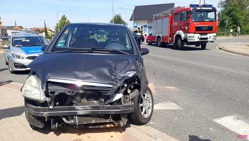 Zderzenie mercedesa i seata w Pieszycach