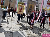 [FOTO, WIDEO] Procesja Bożego Ciała przeszła ulicami Świdnicy