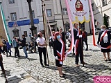 [FOTO, WIDEO] Procesja Bożego Ciała przeszła ulicami Świdnicy