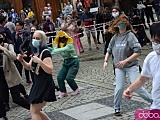 [FOTO, WIDEO] Tęczowa manifestacja w Świdnicy