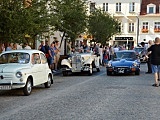 [FOTO] Zabytkowe auta opanowały rynek