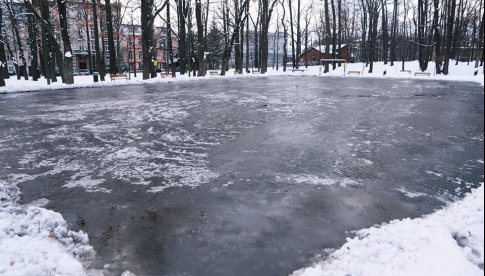 Lodowisko pod chmurką w Świdnicy