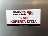 Seniorzy z gminnymi kopertami życia