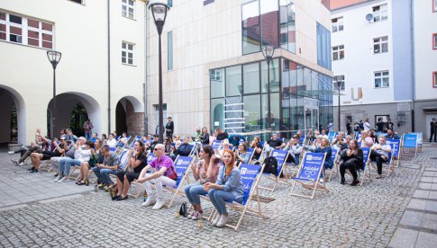 [FOTO] Bluefaces poderwali publiczność z leżaków