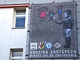 Wyjątkowe murale promują rodzicielstwo zastępcze