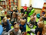 [FOTO] Misie, Promyczki i Leśne Skrzaty w bibliotece