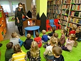 [FOTO] Misie, Promyczki i Leśne Skrzaty w bibliotece