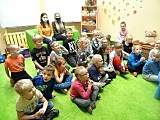 [FOTO] Misie, Promyczki i Leśne Skrzaty w bibliotece