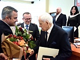 Nauczyciel „Kasprowicza”, prof. Michał Ossowski, z tytułem Zasłużony dla Województwa Dolnośląskiego