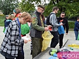 [FOTO] Mieszkańcy Świdnicy wzięli sprawy w swoje ręce i posprzątali okolice Skateparku 