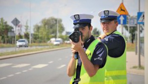 Pędził przez Bystrzycę Górną. Stracił prawo jazdy