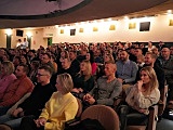 [FOTO] Premierowy występ przedszkolaków na deskach świdnickiego teatru 