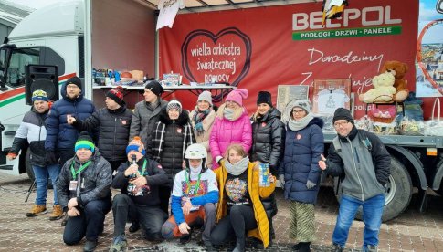 [FOTO] Motoorkiestra rozgrzewa serca w Świdnicy