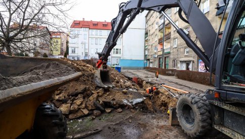 Rozpoczęto kolejny etap remontu podwórka w Świdnicy