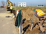 Trwają inwestycje w gminie Dobromierz: Przebudowa mostu i drogi w Gniewkowie oraz budowa sieci kanalizacyjnej do WSSE w Dobromierzu [Foto]