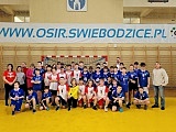 Drugi dzień emocji sportowych w Świebodzicach: Mini piłka ręczna chłopców [Foto]