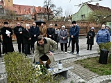 Pamiątkowa tablica upamiętniająca ofiary katastrofy budowlanej w Świebodzicach odsłonięta [Foto]