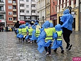 Żółty Marsz Nadziei przeszedł przez świdnicki rynek. To zwieńczenie akcji rozpoczętej jesienią [Foto]