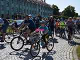 [FOTO] Świdnica na rowery! Miłośnicy jednośladów przejechali przez miasto 