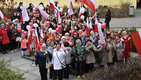 [FOTO] 11 minut poezji na Skwerze z dzikami. Za nami patriotyczna uroczystość integrująca pokolenia