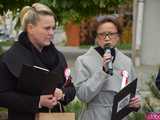 [FOTO] 11 minut poezji na Skwerze z dzikami. Za nami patriotyczna uroczystość integrująca pokolenia