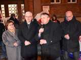 [WIDEO, FOTO] Jest w nas gniew, Koalicja oszustów. Działacze PiS nie kryli oburzenia zmianami w mediach publicznych podczas manifestacji w Świdnicy