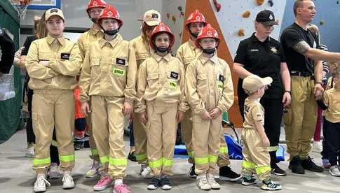 [FOTO] Trwają I Halowe Zawody Sportowo-Pożarnicze Fire Cup Bolesławice 2024