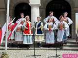 [FOTO] Biało-czerwona Świdnica! Mieszkańcy tanecznym krokiem świętowali Dzień Flagi