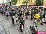 [FOTO] Biało-czerwona Świdnica! Mieszkańcy tanecznym krokiem świętowali Dzień Flagi