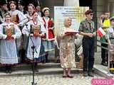 [FOTO] Biało-czerwona Świdnica! Mieszkańcy tanecznym krokiem świętowali Dzień Flagi