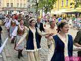 [FOTO] Biało-czerwona Świdnica! Mieszkańcy tanecznym krokiem świętowali Dzień Flagi