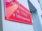 [FOTO] Tak prezentuje się Szkoła Podstawowa w Imbramowicach po II etapie termomodernizacji!