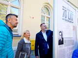 [WIDEO/FOTO] Żarów jest miastem już od 70 lat! Przed budynkiem UM odsłonięto figurkę Żarka i otwarto wystawę historyczną