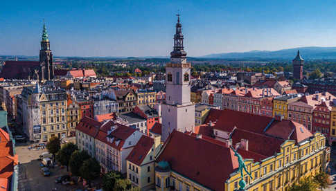 Świdnica. Zmiana stawki podatku za garaż w budynkach mieszkalnych