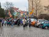 [WIDEO/FOTO] Trzej Królowie przybyli do Strzegomia. Przez miasto przeszedł uroczysty orszak