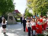 [FOTO] Uczniowie z Jaworzyny Śląskiej celebrowali Święto Konstytucji 3 Maja