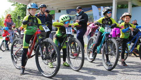 [FOTO] W Dobromierzu rywalizowali w kolarskiej Lidze MTB XC Aglomeracji Wałbrzyskiej