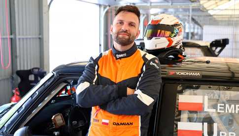Udany początek sezonu i rywalizacja z Wicemistrzem Świata – Damian Lempart z Pole Position i podium w inauguracyjnej rundzie Super S Cup