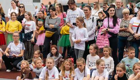 [FOTO] Moc atrakcji na Pikniku Rodzinnym przy Szkole Podstawowej w Żarowie