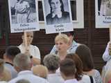 [WIDEO/FOTO] Jeżeli tracimy o nich pamięć, to odbieramy sens ich cierpienia. Biały Marsz przeszedł do Muzeum Gross-Rosen