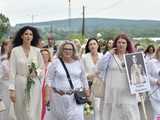 [WIDEO/FOTO] Jeżeli tracimy o nich pamięć, to odbieramy sens ich cierpienia. Biały Marsz przeszedł do Muzeum Gross-Rosen