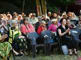 [WIDEO/FOTO] Ruszył cykl fortepianowych koncertów w nastrojowym otoczeniu. Najpierw w kamieniołomie, potem w Szczotkarni