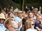 [WIDEO/FOTO] Nastrojowa muzyka w samym sercu kamieniołomu. Koncert Piotra Pawlaka uświetnił niedzielny wieczór w Strzegomiu