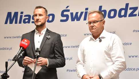 [FOTO, WIDEO] Jesteśmy samodzielni energetycznie Świebodzice inwestują w modernizację Wodnego Cetrum Rekreacji