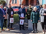 Gmina Mieroszów otrzymała nowego busa do przewozu osób niepełnosprawnych [Foto]